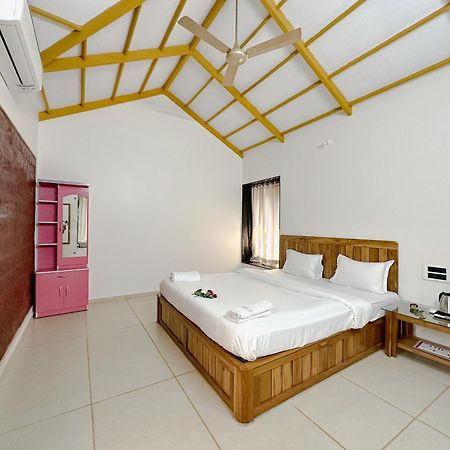 Prasad Villas And Homestay Math Bagian luar foto