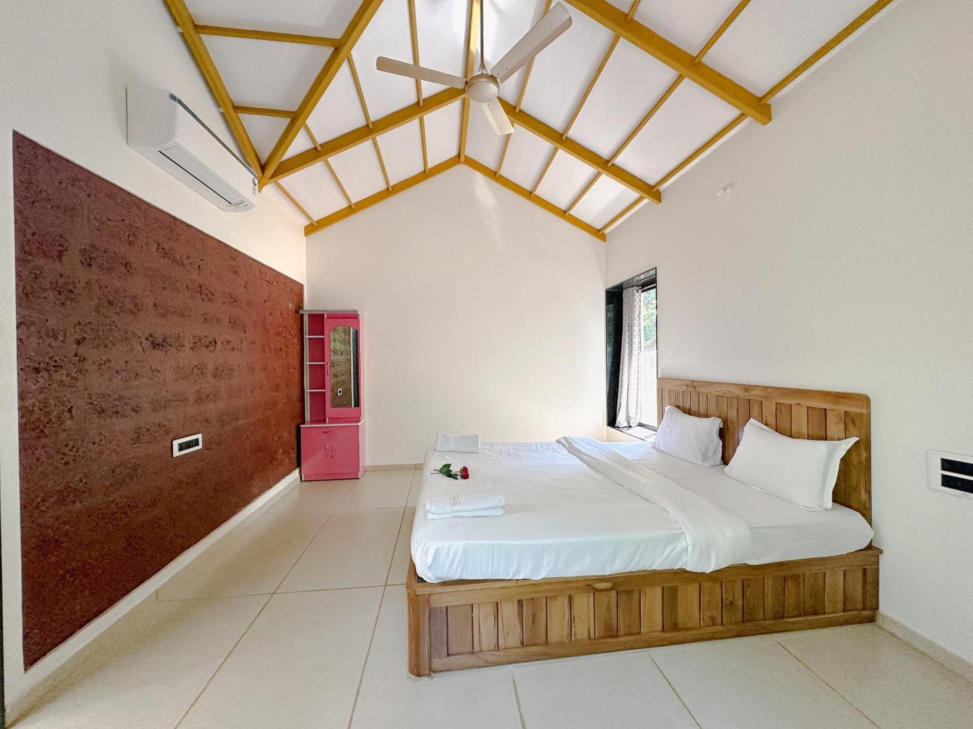Prasad Villas And Homestay Math Bagian luar foto